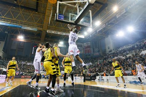 Бруно гама лучший бомбардир арис фессалоники с 4 голами. Greek Basket League Game Paok Vs Aris Editorial Image ...