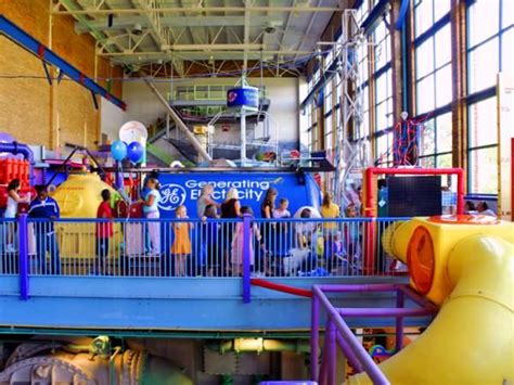 15 Unique Fort Wayne Experiences Fort Wayne Kids Vacation Fort