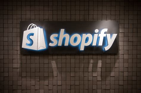 Stay up to date on the latest stock price, chart, news, analysis, fundamentals, trading and investment tools. Ventajas de Shopify