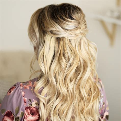Mermaid Curls For This Bride Tip To Create Curls Like This Use A