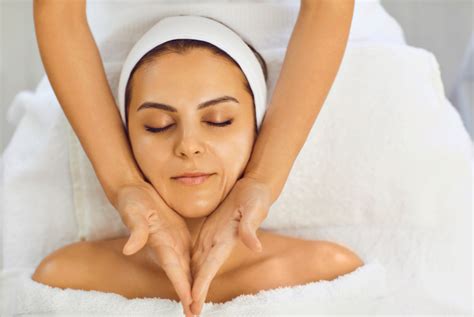 Facial Body Massage Therapy