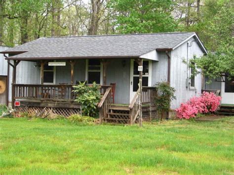 Find out how to get in the spotlight! Cripple Creek Fish Camp - John H. Kerr / Buggs Island Lake