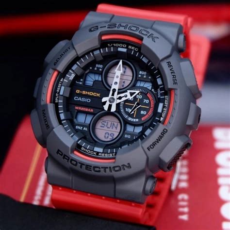 Zastosowane szkiełko mineralne idealnie pasuje do tego typu zegarków. Casio G-Shock GA-140-4A купить в официальном магазине G ...