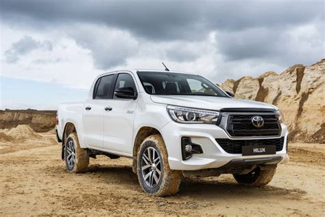 Diesel fuel type 5 seating capacity ₱ msrp. TOYOTA HILUX NOLEGGIO LUNGO TERMINE ilNoleggioaLungoTermine