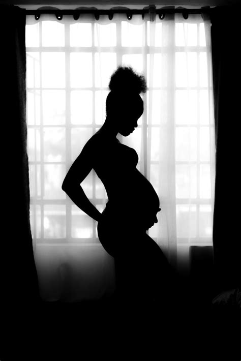 Pregnant Black Woman Pictures Download Free Images On Unsplash