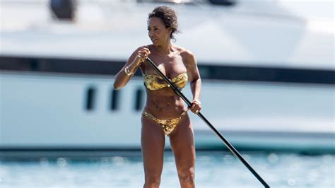 Mel B Flaunts Her Insane Abs And Flawless Bikini Bod After 30 Pound