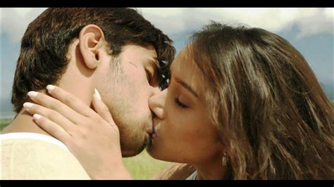 Shraddha Kapoor Kissing Hot Scene From Half Girlfriend
