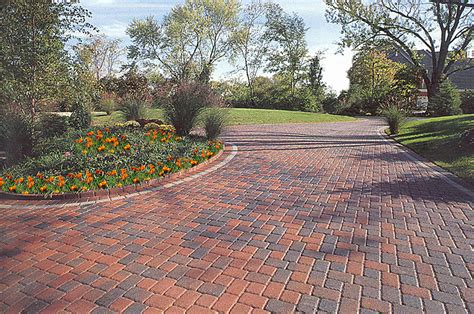 The stones uncovered by the sinkhole were created around the same time that the pantheon was they must have seen the old roman paving before, when they made the formwork in order to be. Roman Pavers | Envicrete