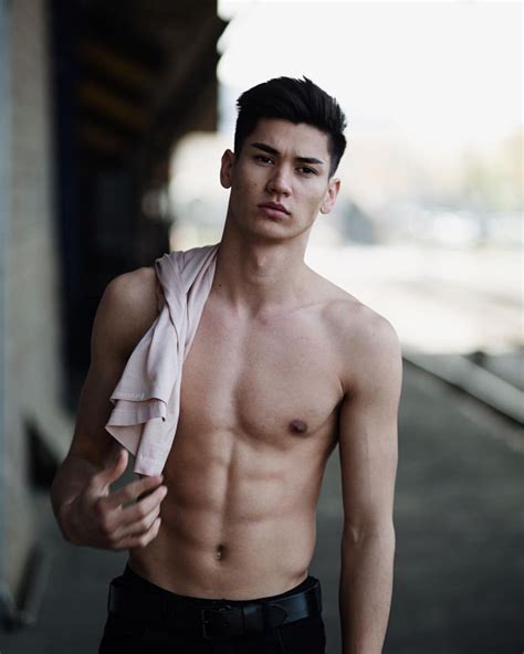 Pin By B Phi On Homme Hot Male Models Male Models Asian Men