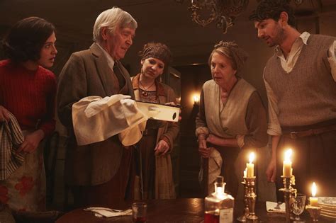 I've been in a lot of book clubs, and i know it's not always easy to get a conversation going on a book. The Guernsey Literary and Potato Peel Pie Society review - artery-furring whimsy