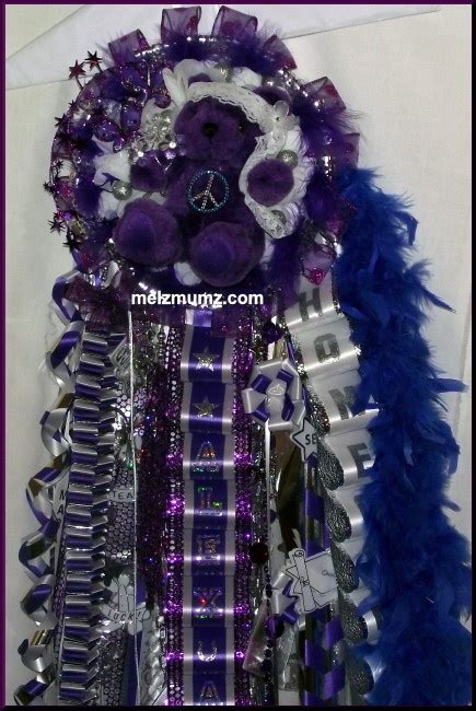 Super Size Single Deluxe Homecoming Mum Marcus