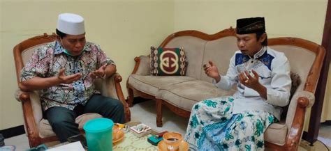 Umur 58 tahun) adalah seorang purnawirawan polri yang sebelumnya menjabat sebagai analis kebijakan utama bidang pidum bareskrim polri. Gus Arik Restui Zainal-Yansen, ZIYAP akan Berikan Insentif ...