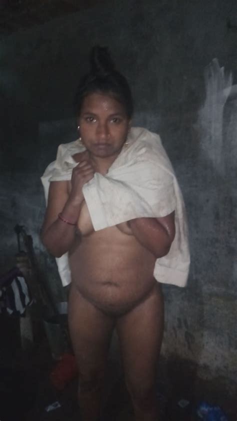 Indian Desi Villger Wife Bathing Hot Nude Pic 74 Pics