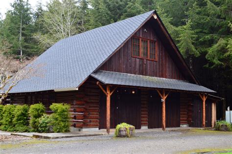 Two Beautiful Log Cabins Alongside The Sol Duc River In Beaver Best