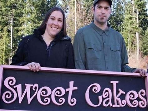 bakers who refused to make wedding cake for gay couple pay fine