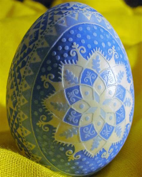 Etched Duck Egg Pysanka By Katrina Lazarev Cool Easter Eggs Ukrainian
