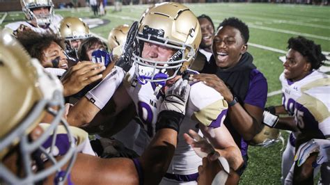 Khsaa Football Late Field Goal Lifts Male To Victory At Louisville Trinity