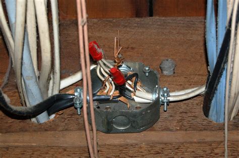 The following are the proper steps to follow when wiring your determine how many outlets and switches will run on one circuit. Home Wiring Basics That You Should Know