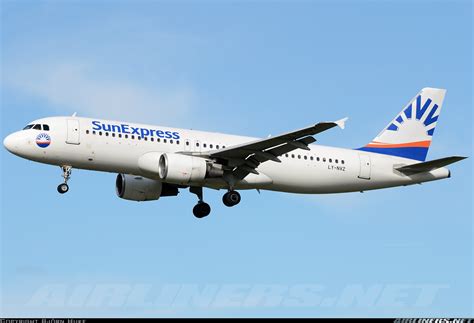 Airbus A320 214 Sunexpress Avion Express Aviation Photo 6050825
