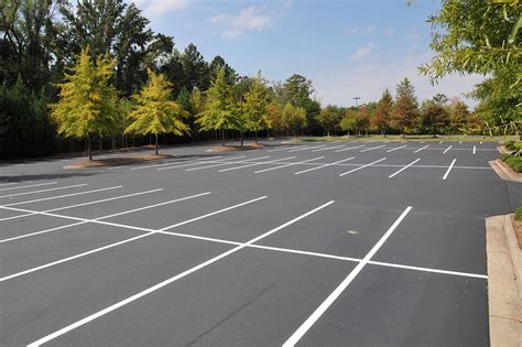 Parking lot striping houston : Parking Lot Striping | LDC Paving, Houston, TX