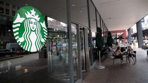 Starbucks Discrimination Lawsuit Awarded White Employee 25 Million Legal Experts Weigh In