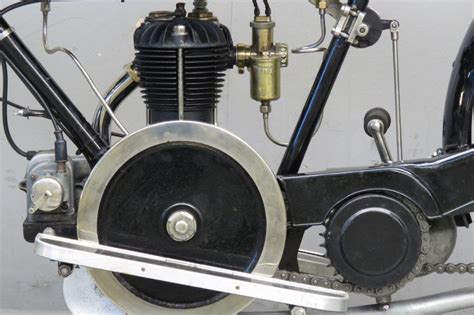 Though i have ridden a rotary engine bike and the engine was turbine smooth, the race suspension that is pure nonsense. Blackburne 1919 500cc 1 cyl sv 2510 - Yesterdays