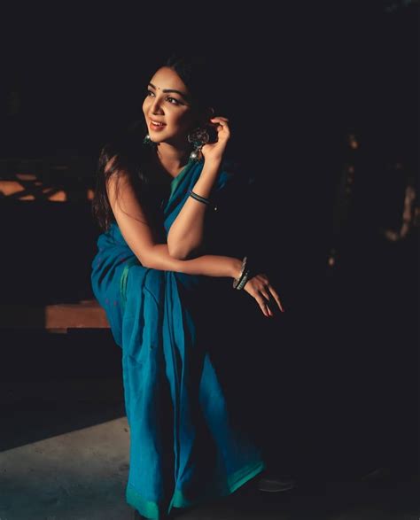 Sadia Jahan Prova Exceptional In Blue Saree Full Gallery
