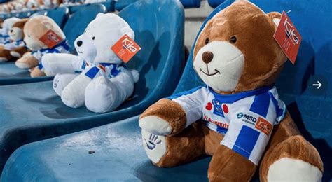 Explore an array of abe lenstra stadium, heerenveen vacation rentals, including apartment and discover a selection of 500 vacation rentals in abe lenstra stadium, heerenveen that are perfect for. Photo: 15,000 teddy bears in Heerenveen stadium