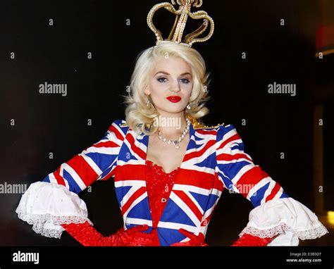Kate Middletons Cousin Katrina Darling Performs In A Royal Burlesque