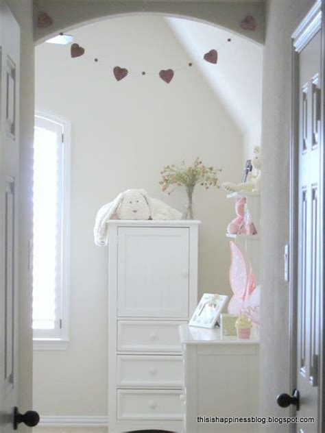 You might also like this photos. Slightly off white walls with white trim. Shows white ...