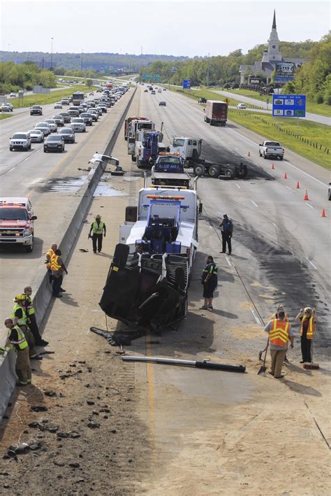 Traffic Alert Dump Truck Accident On I 40 In Nlr Causes Delays