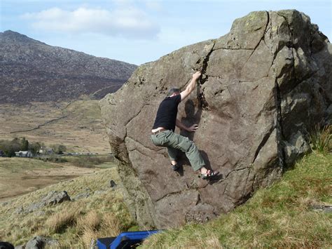 Meaning of bouldering in english. Bouldering opposite the Pen y Gwryd Hotel, Snowdonia - Paul Stewart's rock climbing and ...