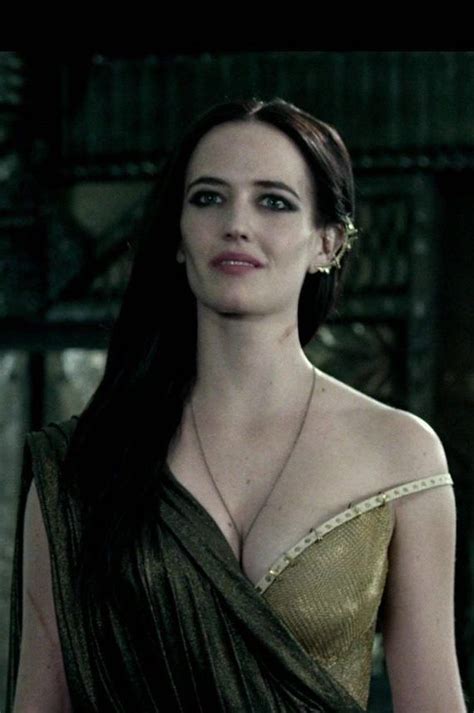 Eva Green Rise Of An Empire I Wish I M That Necklace