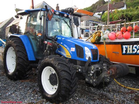 New Holland T5040 Tractor Photos Information