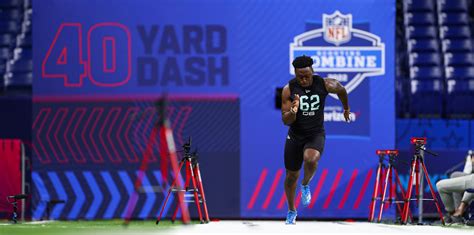 What Is The Nfl Combine 40 Yard Dash Record Bleacher Nation