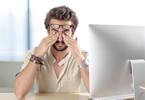 8 Tips For Preventing Digital Eye Strain At Work Mommd