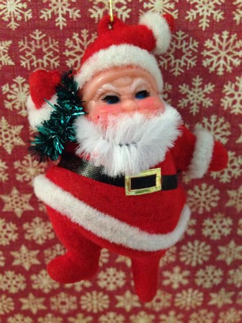 Vintage Santa Ornament Holding Wreath Etsy Vintage Santas Santa