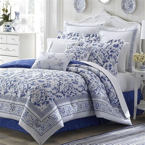This light blue comforter set offers a light and breezy feel thats perfect for summer. Blue Floral Full Size Comforter Set White French Country ...