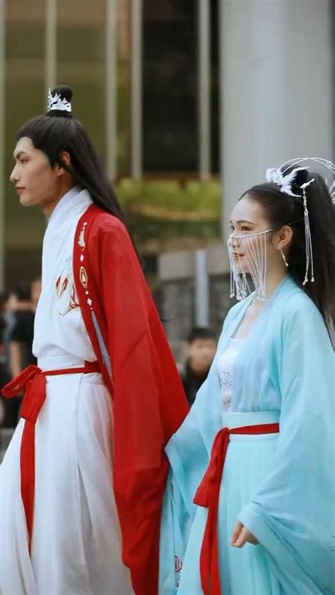 Hanfu Couple Video In 2021 Chinese Fashion Street Hanfu Traditional Outfits