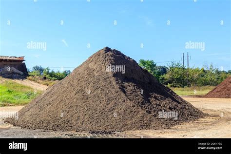 Compost Mound Hi Res Stock Photography And Images Alamy