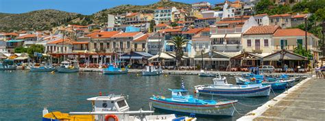 The island's capital is vathi, but a drive along the coastline will get you to many picturesque seaside villages, such as kokkari, pythagorion, karlovassi, and heraion. Pythagorion Samos - vakantie en tips - Griekenland.net
