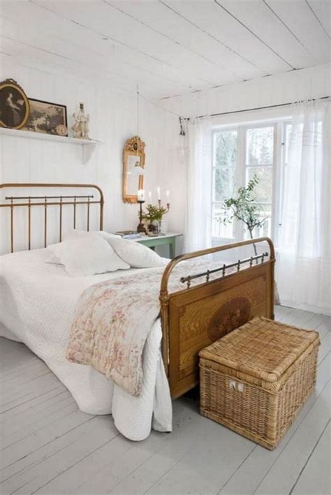 Beautiful Rustic Farmhouse Style Bedroom Design Ideas Country