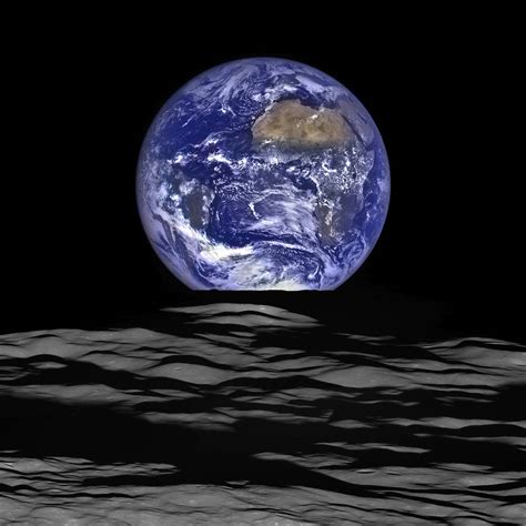 Space Nasa Releases Stunning Image Of Earth Rising Over Moon