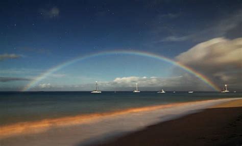 B Moonbow Photography 24 Magnificent Photos Of Lunar Rainbow