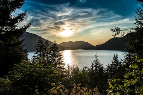Designated as both a world heritage site and an international biosphere reserve by the united nations, the park serves as a living laboratory for scientists and students, as well as an incredible natural playground for visitors. Views of Olympic National Park, Washington - Travel Past 50