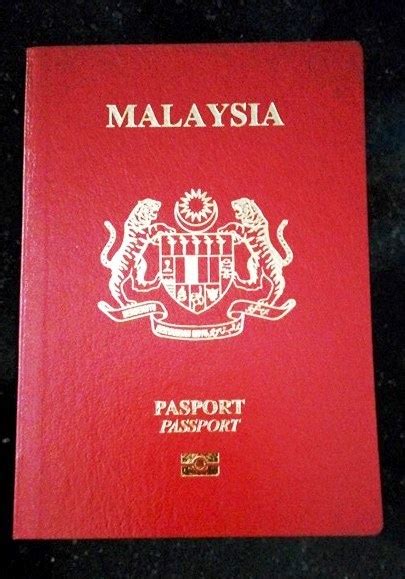 For senior citizens, children below 12, haj pilgrims and students below 21, the renewal passport fess is only rm100 for the same period of time. Follow Me To Eat La - Malaysian Food Blog: PASSPORT ...