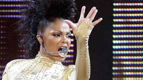 Konzert Abgesagt Janet Jackson In Krankenhaus Eingeliefert