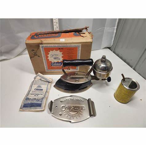 Coleman Model N 4A Instant Lighting Iron W/ Can + Trivet + Manual + Box Картинка - Coleman Model N 4A Instant Lighting Iron W/ Can + Trivet + Manual + Box