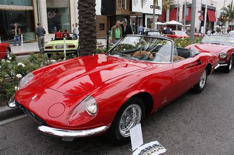 W sumie, do 1963 roku powstało 125 sztuk obu wersji. Flickriver: Photoset '1967 Ferrari 365 California Spyder' by dmentd