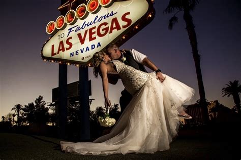 Las vegas hotels often provide free transportation. Vegas Strip Wedding Packages - Scenic Las Vegas Weddings